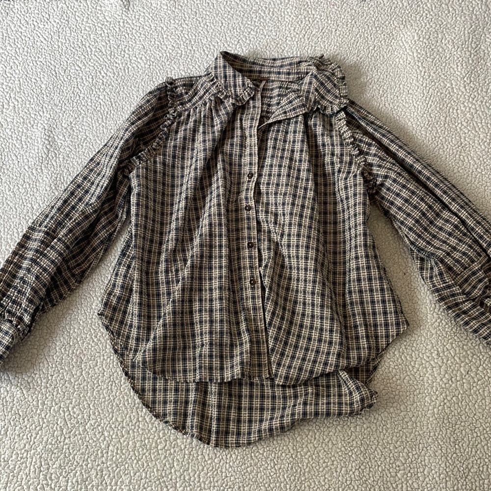 Free People plaid button up **missing button**
